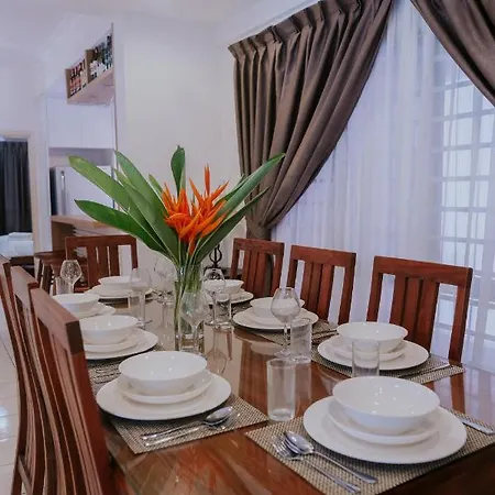 Petronella Apartment C1 Marina Court Kota Kinabalu Exterior photo